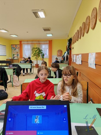 Kahoot-kvízzel tarkított történelemóra az 5.a és 5.b osztályban! 